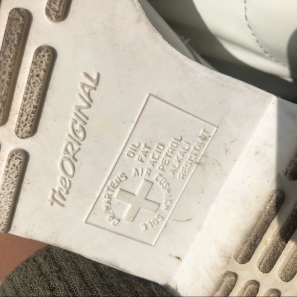 Doc Martens - All White - Picture 3 of 5